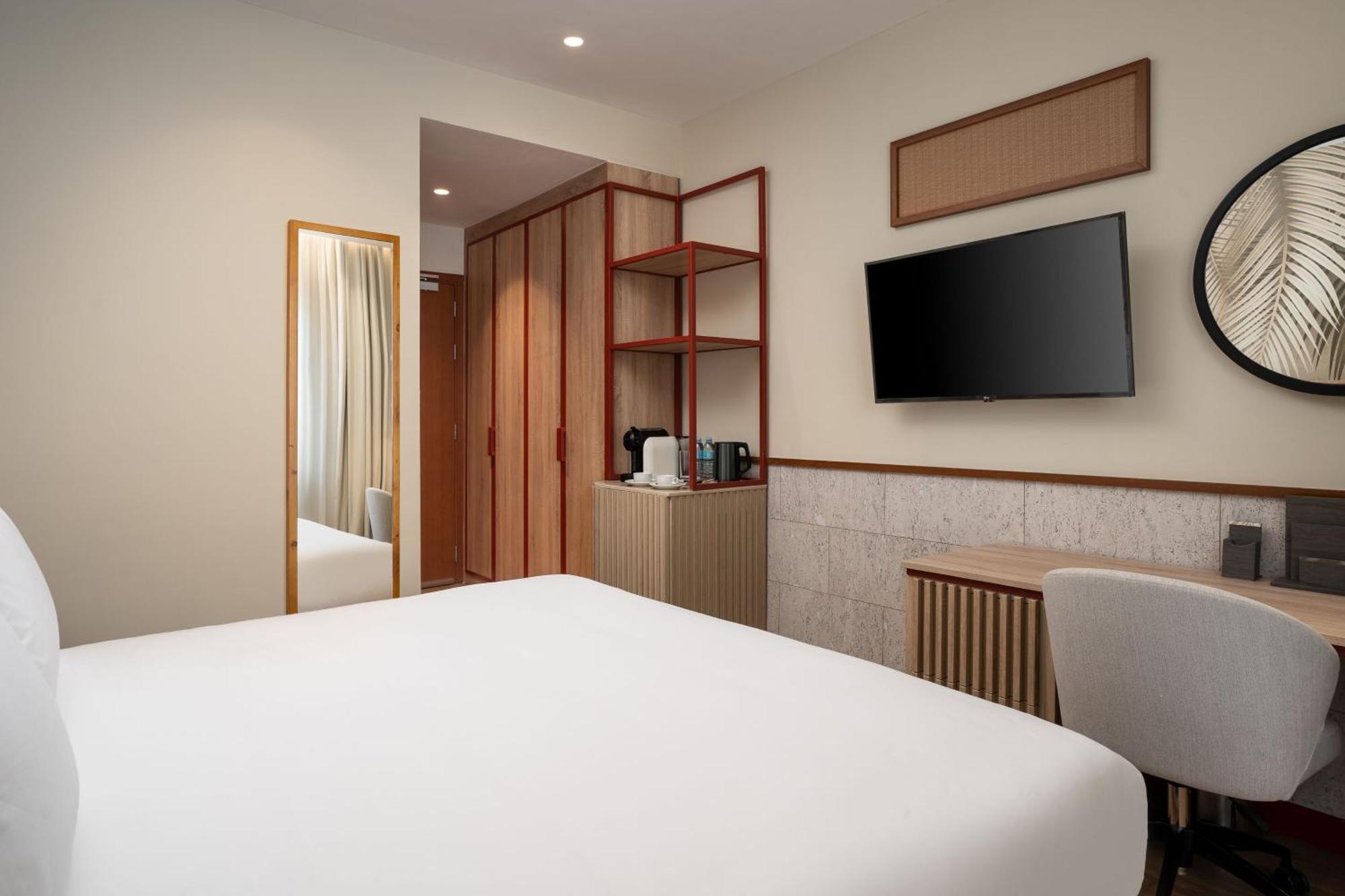 Protea Hotel By Marriott Luanda Esterno foto