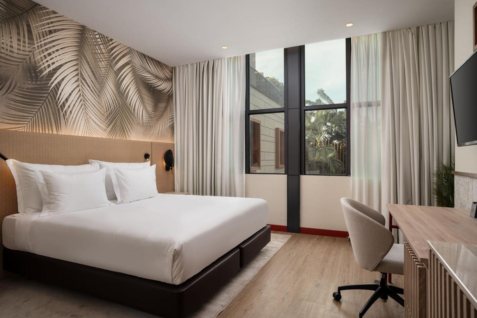 Protea Hotel By Marriott Luanda Esterno foto