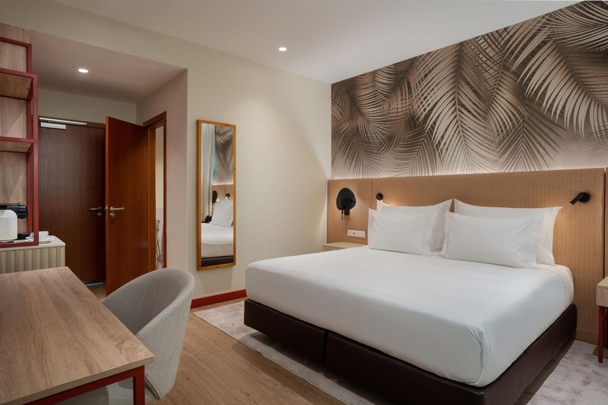Protea Hotel By Marriott Luanda Esterno foto